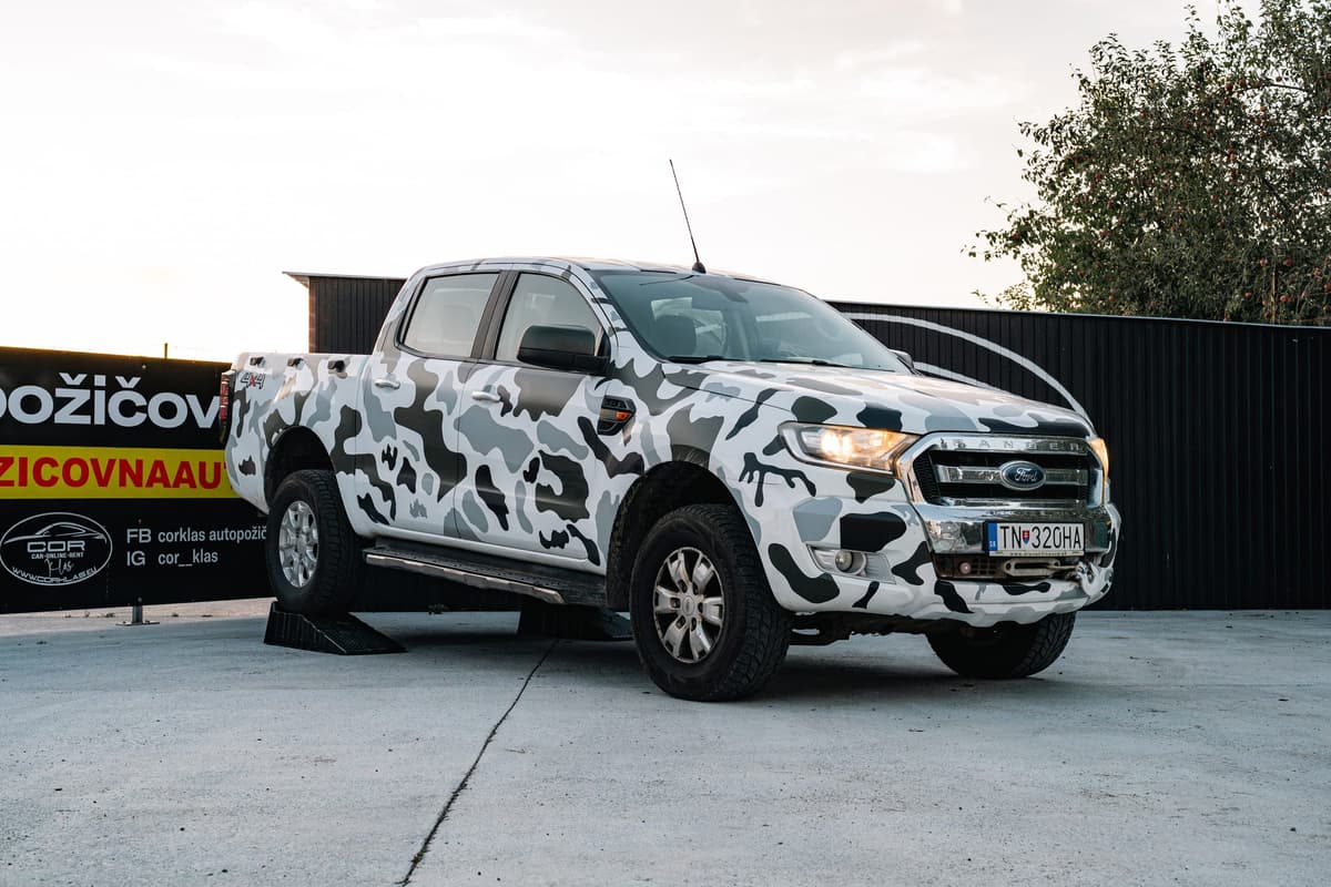 Ford Ranger na prenájom v autopožičovni COR KLAS